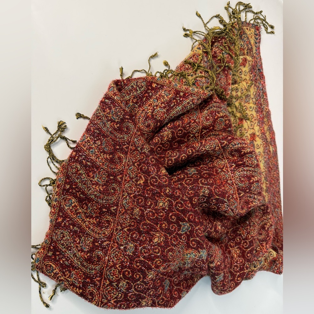 BINDYA 27” x 73” Metallic Thread Rust Gold Jaal Paisley 
Reversible Shawl Wrap - Picture 13 of 16